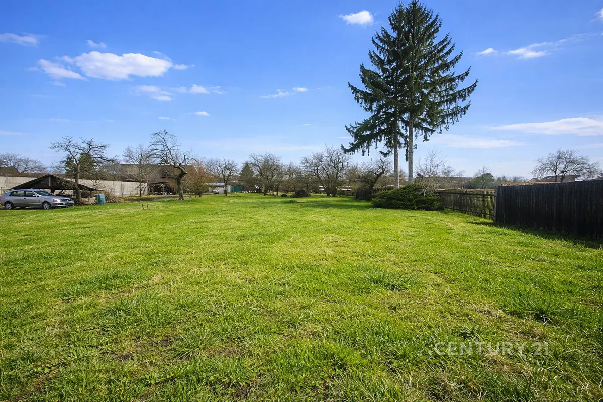 Prodej stavebního pozemku 1580 m²